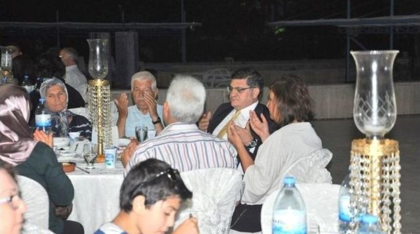 Yenişehir Kaymakamlığı&rsquo;ndan Şehit Yakınları Ve Gazilere İftar Yemeği