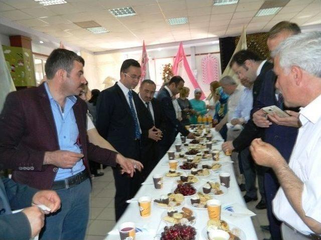 Doğanşehir’de Halk Eğitim Merkezi Yıl Sonu Sergisi Açıldı