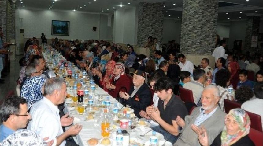 Bilecik&rsquo;te Şehit Ve Gazi Ailelerine İftar