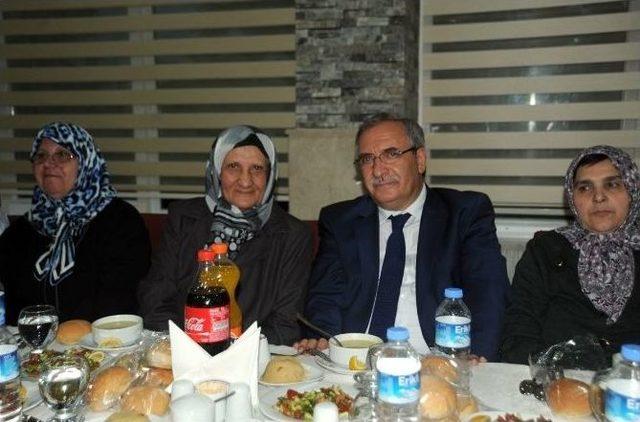 Bilecik’te Şehit Ve Gazi Ailelerine İftar