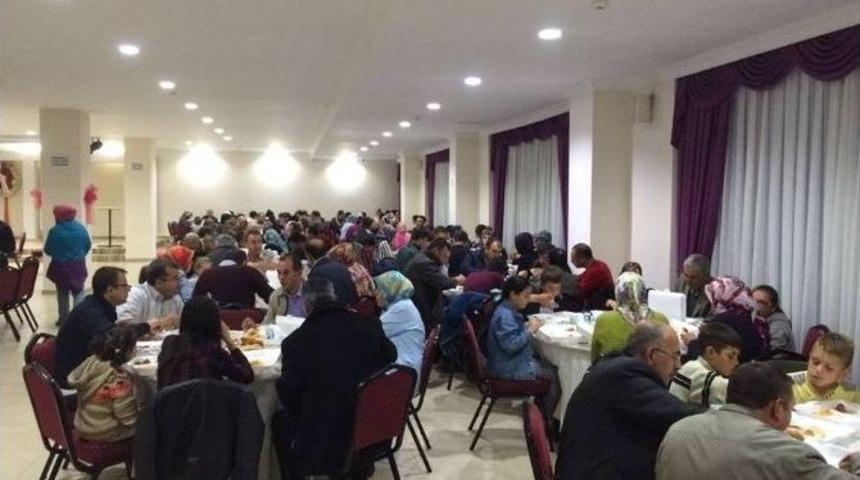 Pazaryeri Kaymakamlığı Ve Belediyesinden İftar