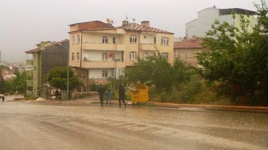 Bilecik&rsquo;te Haziran Yağmuru Serinletti
