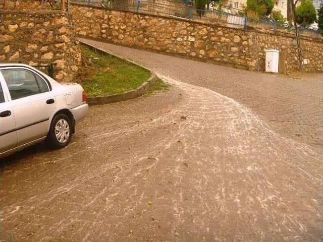 Bilecik’te Haziran Yağmuru Serinletti