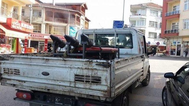 Akçakoca’da Cadde Ve Sokaklar Dezenfekte Ediliyor