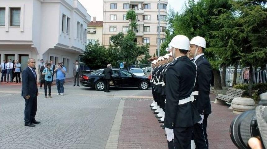 Vali Cebiroğlu Veda Etti