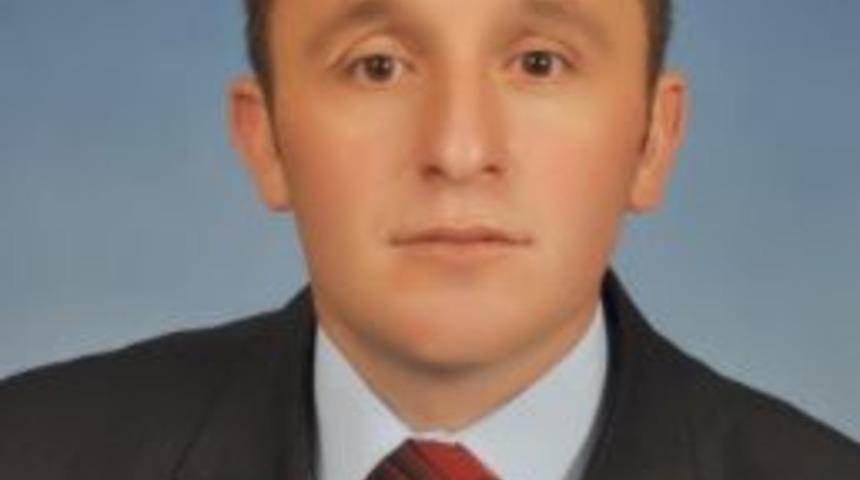 Üzerine Ağaç Devrilen Muhtar Hayatını Kaybetti