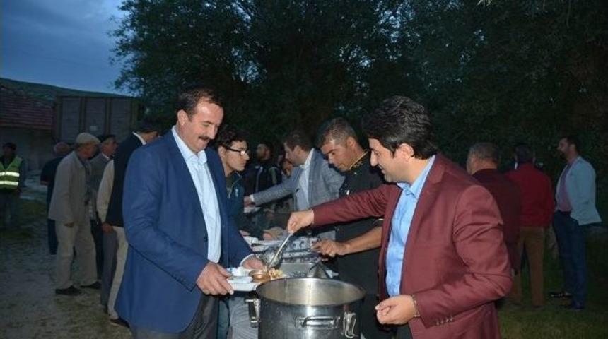 Seyitgazi&rsquo;de İftar Buluşmaları S&uuml;r&uuml;yor