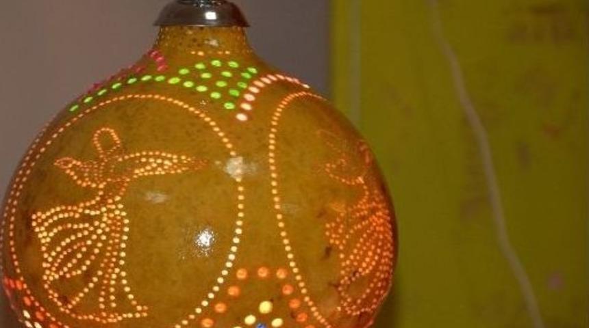 Su Kabaklarını Sanat Eserine D&ouml;nd&uuml;rd&uuml;