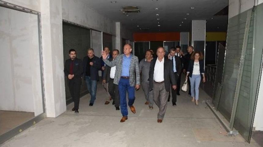 Kapalı Pazar Yeri İ&ccedil;in Başkan İnceleme Yaptı