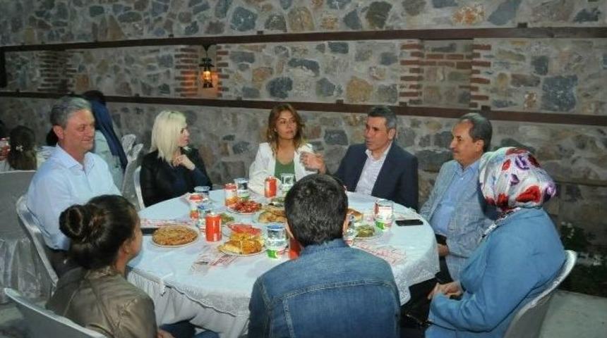 Başkan Akkaya&rsquo;dan İl&ccedil;e Protokol&uuml;ne İftar