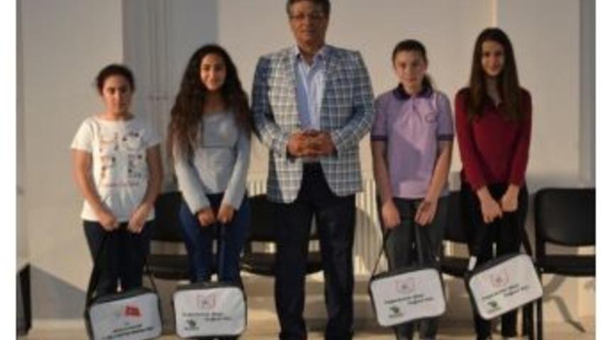 Korkuteli&rsquo;de Başarılı &Ouml;ğrenciler &Ouml;d&uuml;llendirildi