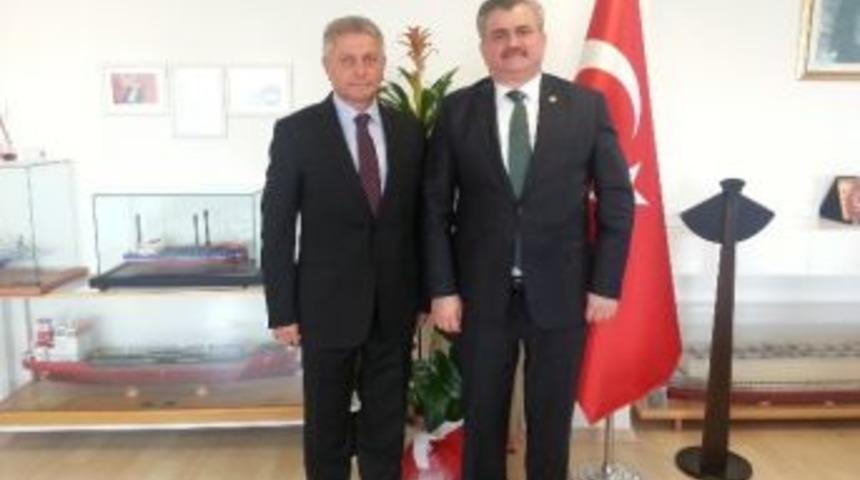 &Ccedil;aturoğlu Tersaneler Ve Kıyı Yapıları Genel M&uuml;d&uuml;r&uuml; Deniz&rsquo;i Ziyaret Etti