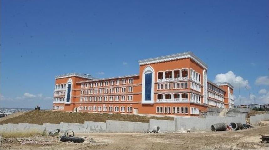 D&uuml;nyanın D&ouml;rt Bir Yanından Gelen &Ouml;ğrenciler Bu Okulda Eğitim G&ouml;recek