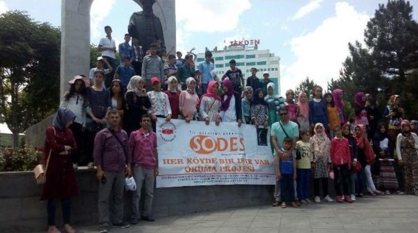 Sincikli 80 &Ouml;ğrenci Seyyah Oldu