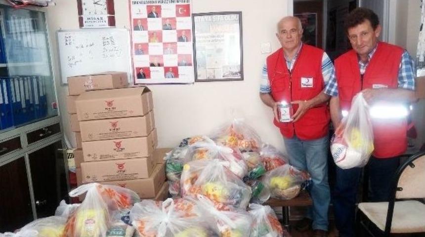 Kızılay 240 Aileye Ramazan Desteği Verdi