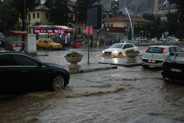 Tokat’ta Dolu Ve Sağanak