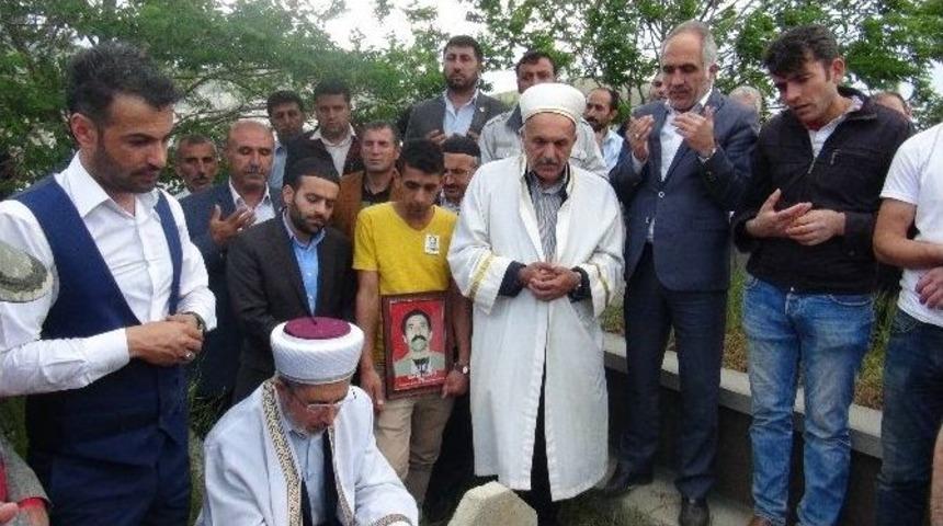 Şehit K&ouml;y Korucusu Toprağa Verildi