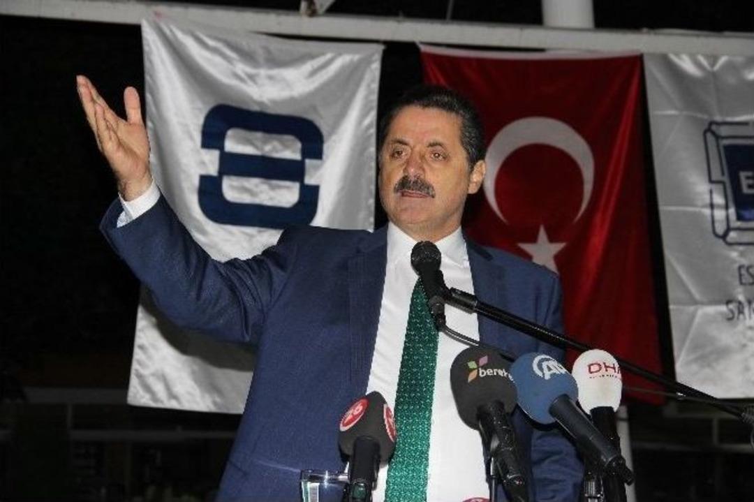 Bakan &Ccedil;elik Eskişehir&rsquo;de İftara Katıldı