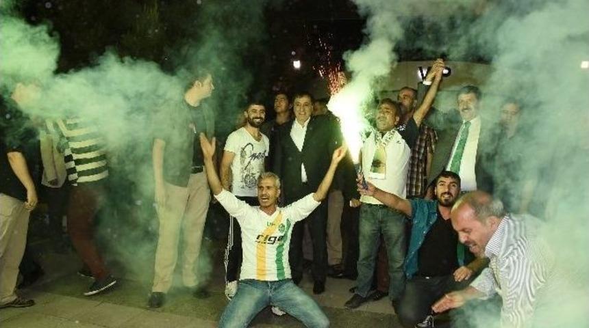 Şanlıurfa Valisine G&ouml;rkemli Veda