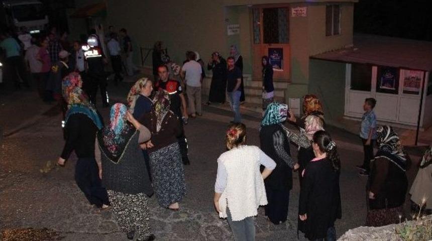 İmam İle Mahallelinin &ldquo;niye Baktın?&rdquo; Kavgası