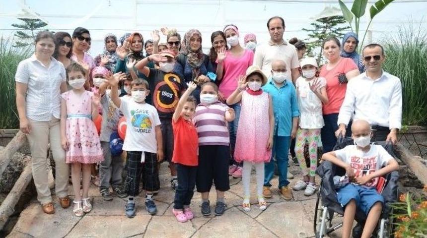 Nakilli &Ccedil;ocuklar Kelebeklerle Buluştu