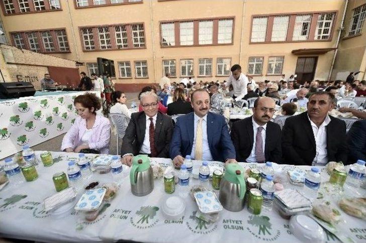 İftar Sofralarında Kardeşlik İnşa Ediliyor G3