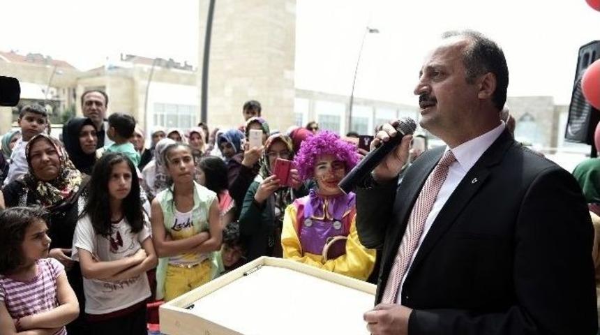 Necip Fazıl Aile Merkezi Yılsonu Sergisi G&ouml;z Kamaştırdı