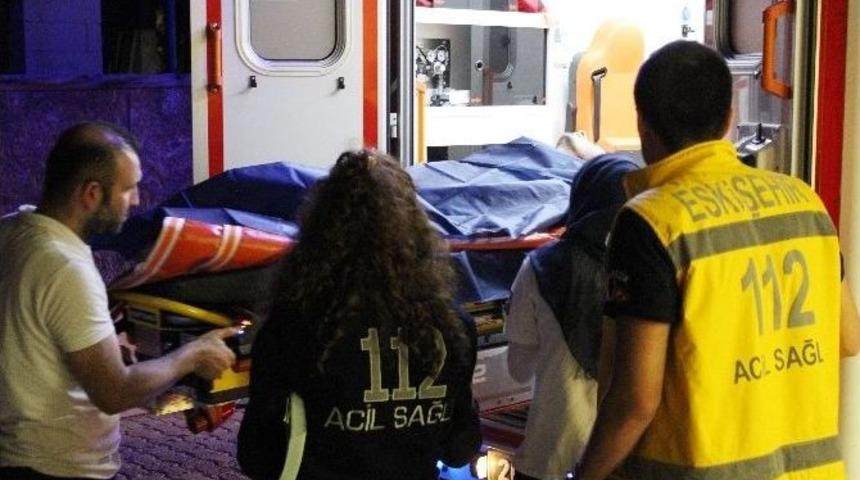 Kendi Kendine Damar Yolu A&ccedil;arak &Ouml;lmek İstedi