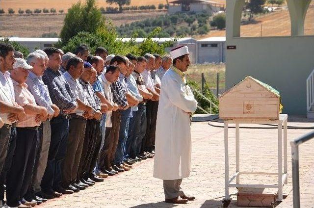 41 Yerinden Bıçaklanarak Öldürülen Esra Adıgüzel Toprağa Verildi