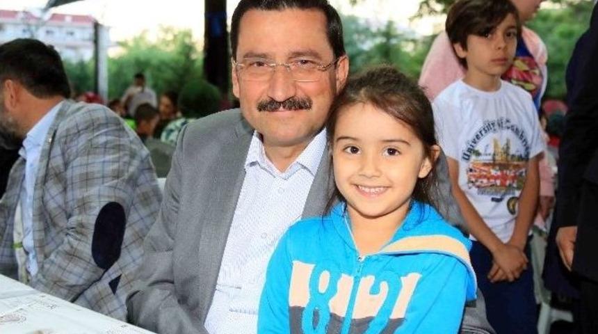 Atapark Mahallesi Sakinleri İftar Sofrasında Buluştu