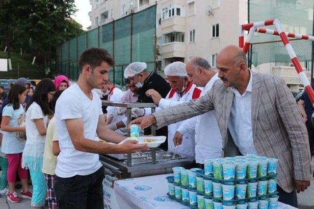 Paylaşmanın Ortak Noktası Olan İftar Sofrasında Bir Araya Gelindi