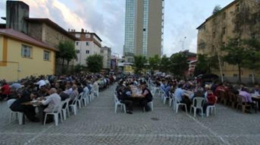 Bayburt, 18 Haziran&rsquo;da İftarda H&uuml;k&uuml;met Meydanı&rsquo;nda Buluşuyor