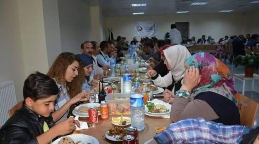 İl&ccedil;e Zirvesi İftarda Buluştu...