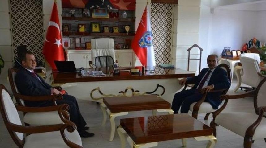 Vali Aktaş&rsquo;tan Emniyete Taziye Ziyareti