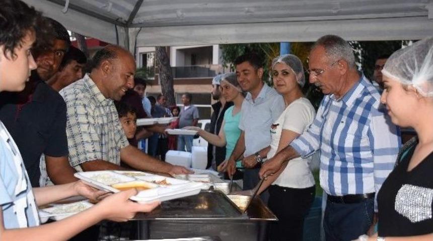 İncirliova Belediyesi Ramazanda İhtiya&ccedil; Sahiplerinin Yanında