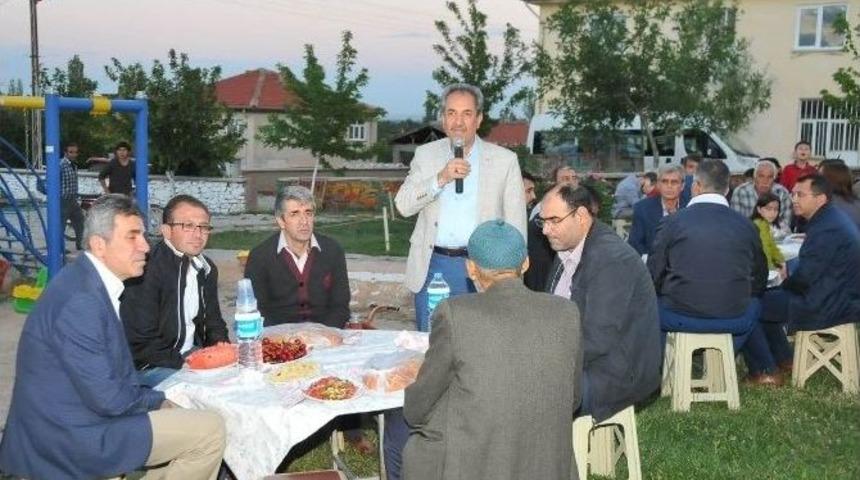 Akşehir Belediyesi Saray Mahallesi Halkını İftarda Buluşturdu