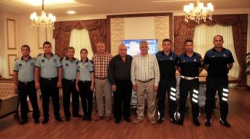 Serik’te Her Mahalleye Farklı Formalı Zabıta