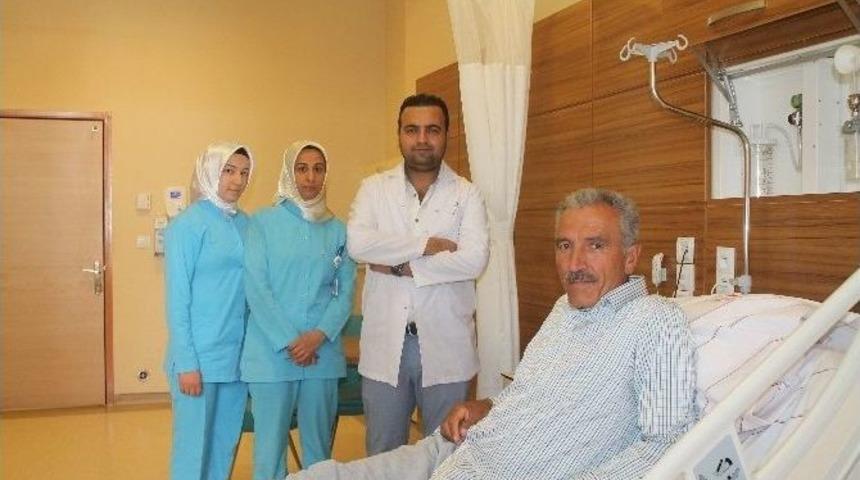 Adıyaman’da Vakum Yardımlı Kapama Sistemi Tedavisi Yapıldı