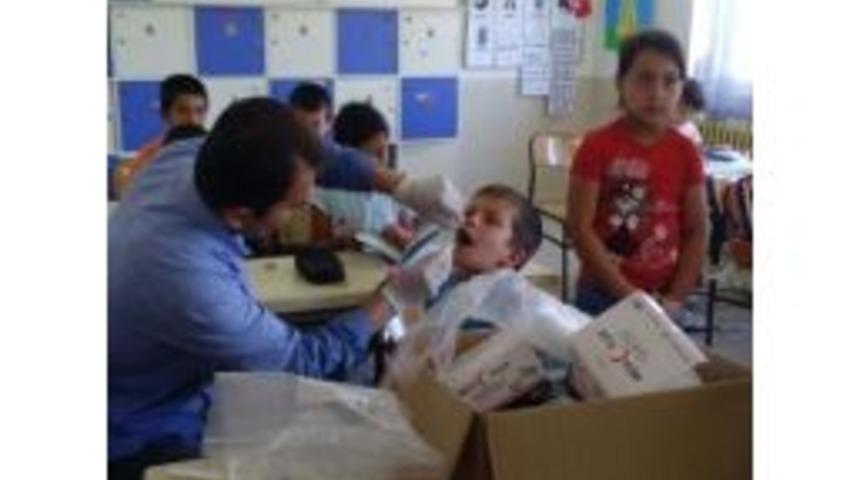 Lapseki&rsquo;de &Ouml;ğrencilere Diş Taraması