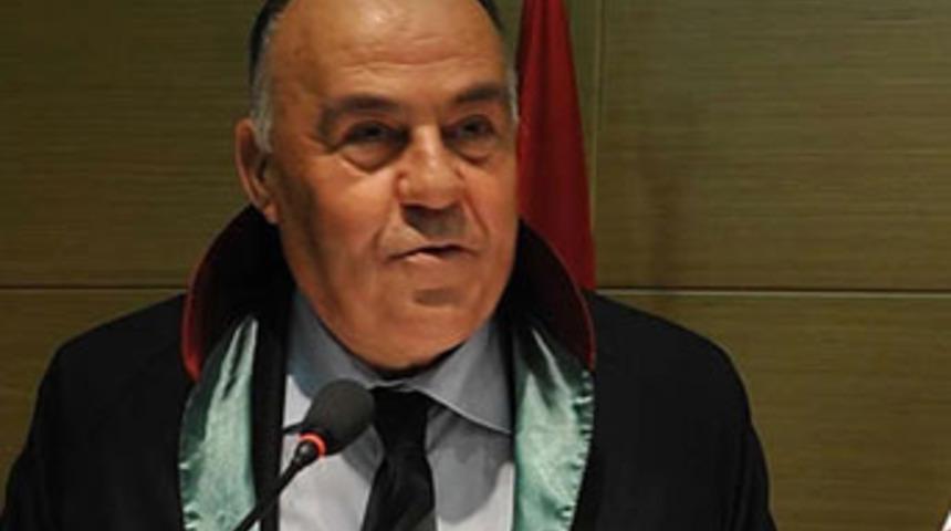 Akil insanlar heyetinden iki fire