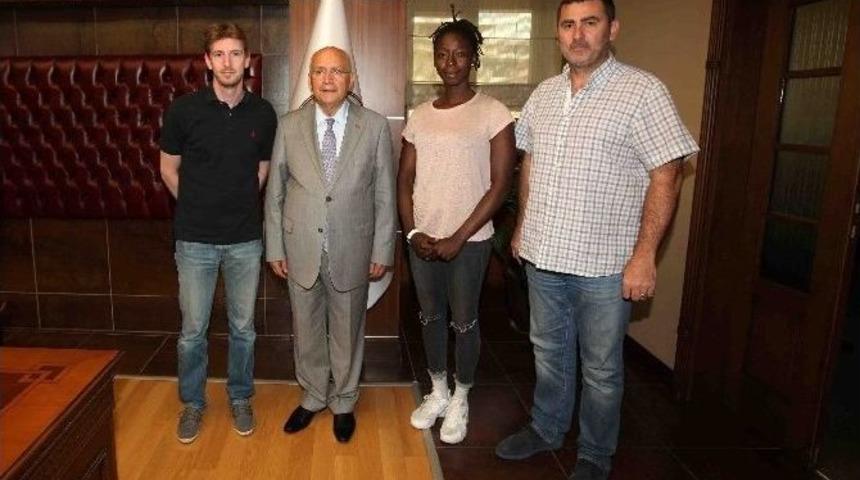 Yenimahalle&rsquo;nin Kalesi &lsquo;fransız Panterine&rsquo; Emanet