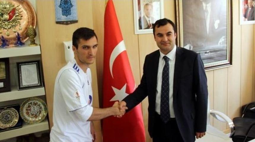 Gaziantep B&uuml;y&uuml;kşehir Belediyespor, Marınkovıc İle S&ouml;zleşme İmzaladı