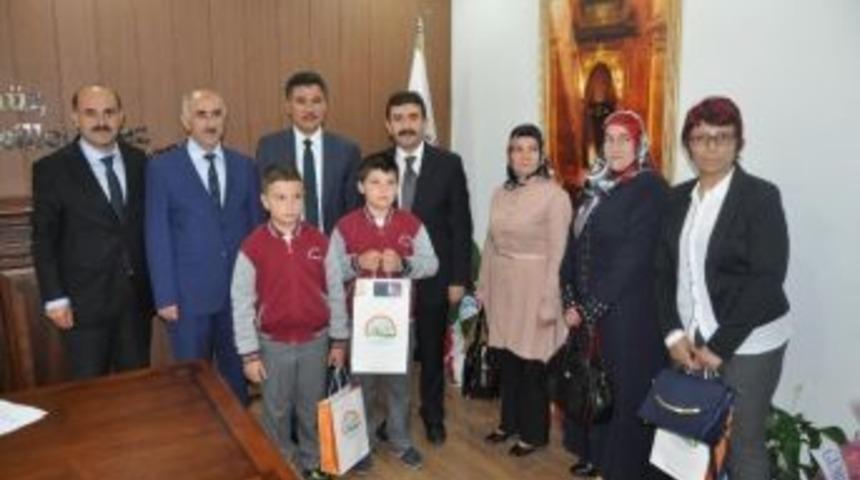 G&uuml;m&uuml;şhane&rsquo;de 2. Ulusal &Ccedil;ocuk Resim Yarışmasında Dereceye Girenlere &Ouml;d&uuml;lleri Verildi