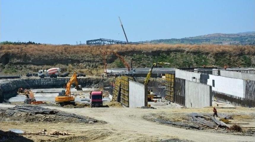 S&uuml;leymanpaşa Batı Atıksu İleri Biyolojik Arıtma Tesisi Hızla Y&uuml;kseliyor