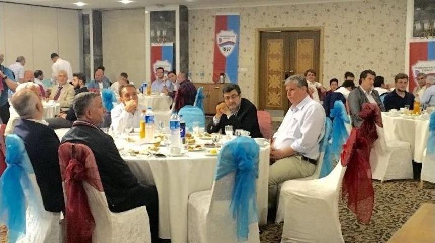 İstanbul&rsquo;daki Trabzonlular İftar Yemeğinde Buluştu