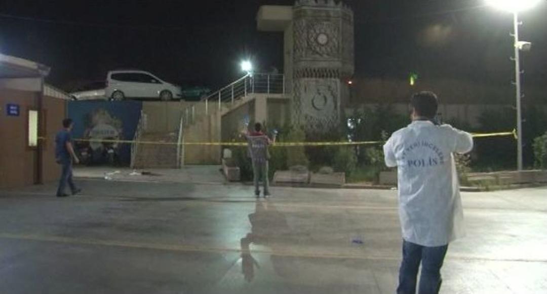 İzmir Otogarında Silahlı Kavga: 2 &Ouml;l&uuml;,4 Yaralı