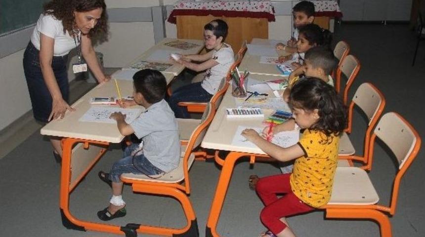 Eğitimlerini Hastane Sınıfında Tamamladılar