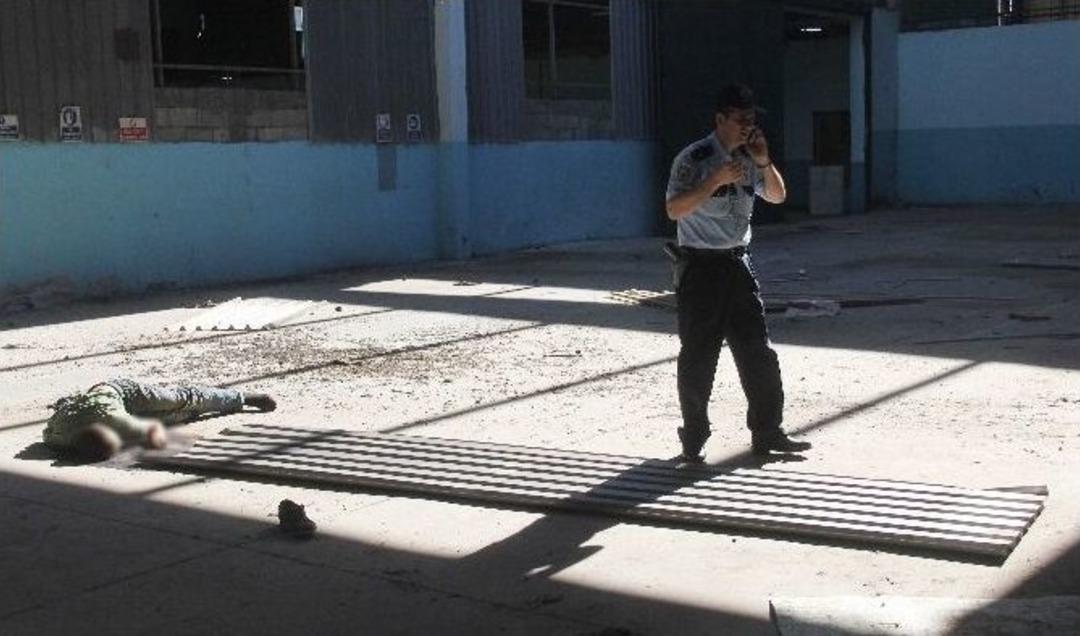 Hırsızlık Yaptığı Depoda &Ouml;l&uuml; Bulundu