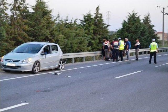 Ayvalık’ta Trafik Kazası; 4 Yaralı