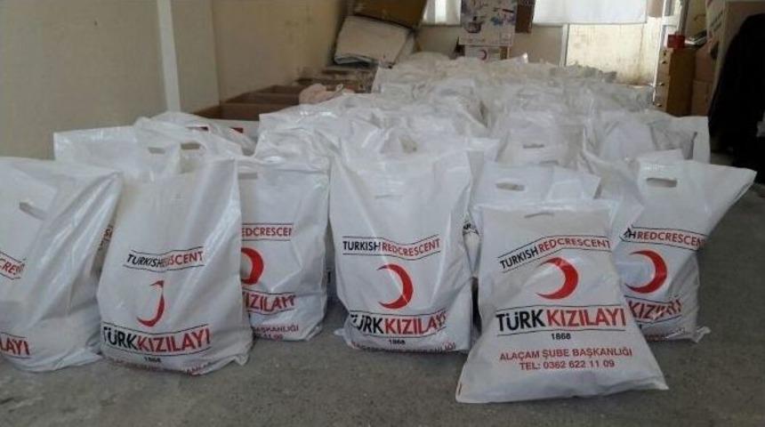 T&uuml;rk Kızılayı&rsquo;ndan Ala&ccedil;am&rsquo;da Gıda Yardımı
